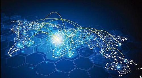 沙漠中的金融革命：CamelPayment如何重塑阿联酋经济版图