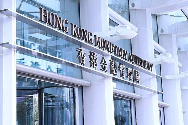 数字货币市场迎来关键转折点：双底形态确认，抄底时机浮现